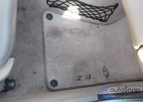 1998 BMW Z3 1.9 z USA, uszkodzony, nr VIN 4USCH7329WLD15332